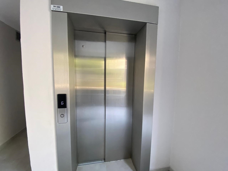 1 Bedroom Property for Sale in Table View Western Cape